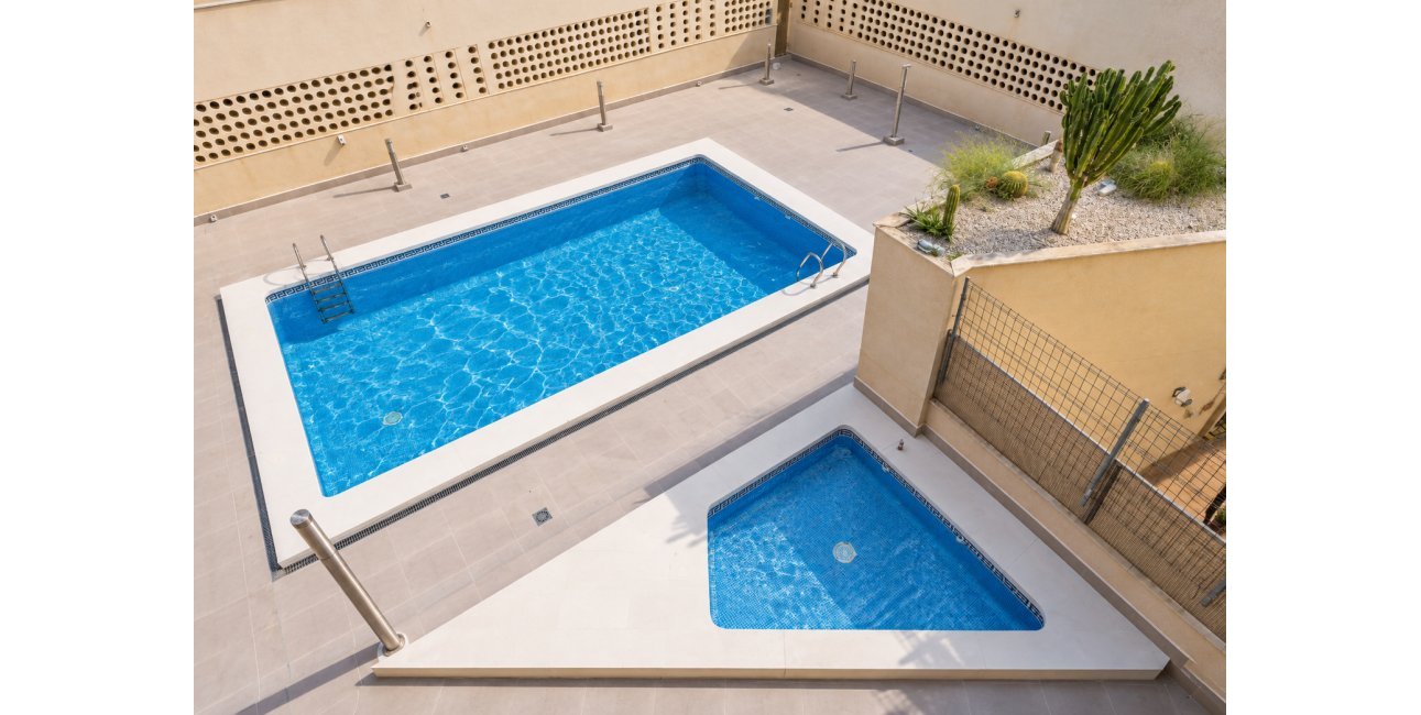 Rynek wtórny - Mieszkanie  -
Torrevieja - Playa Del Cura