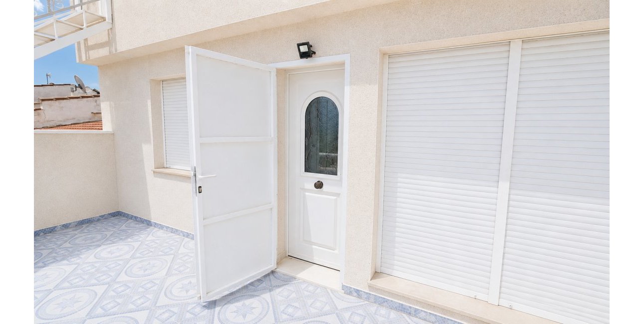 Resale - Townhouse -
Ciudad Quesada - Ciudad Quesada - Town