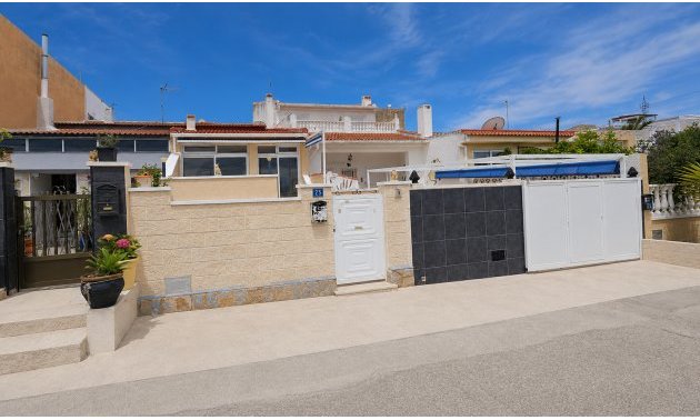 Resale - Bungalow -
Ciudad Quesada - Altos de Quesada