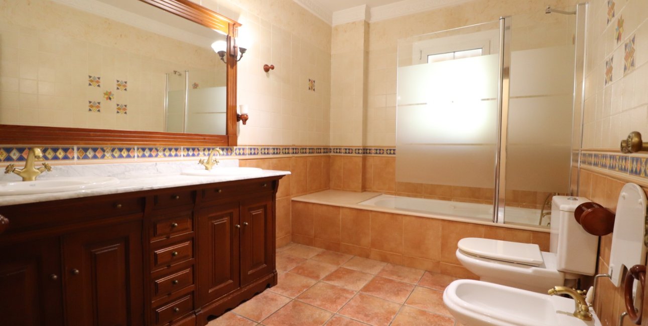 Resale - Villa -
Rojales - Los Palacios