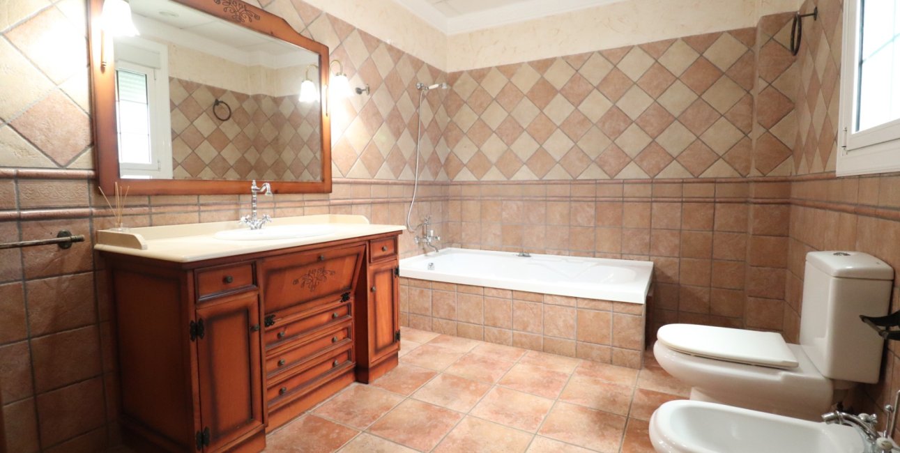 Resale - Villa -
Rojales - Los Palacios