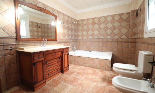 Resale - Villa -
Rojales - Los Palacios