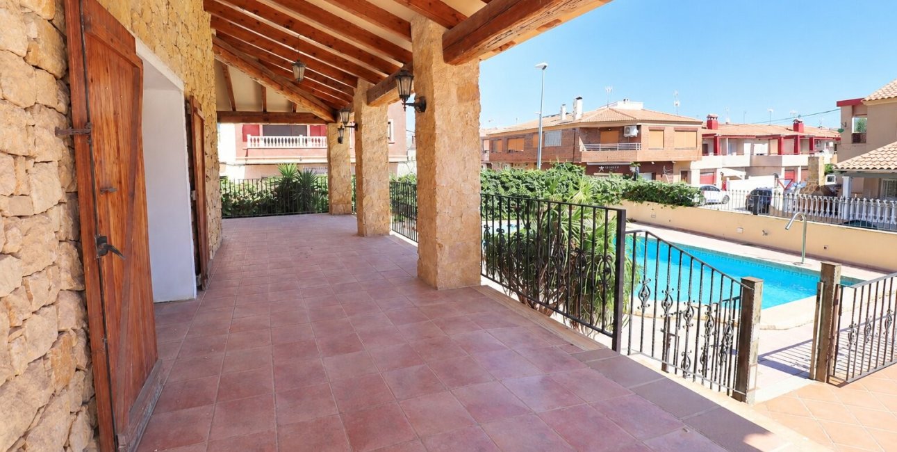 Resale - Villa -
Rojales - Los Palacios