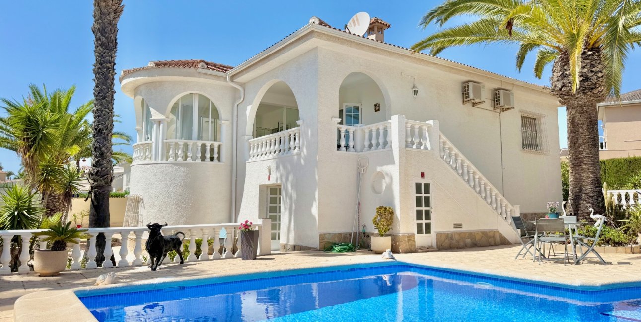 Resale - Villa -
Ciudad Quesada - Ciudad Quesada - Town