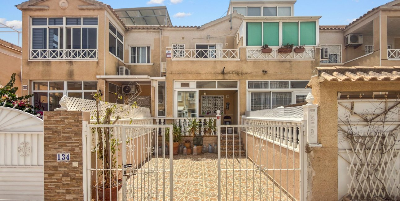 Resale - Townhouse -
Torrevieja - Torrevieja - Centre