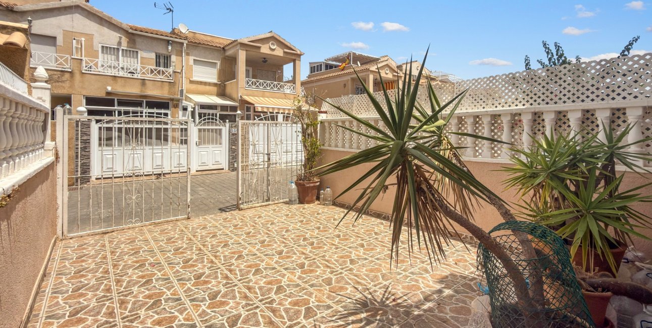 Resale - Townhouse -
Torrevieja - Torrevieja - Centre