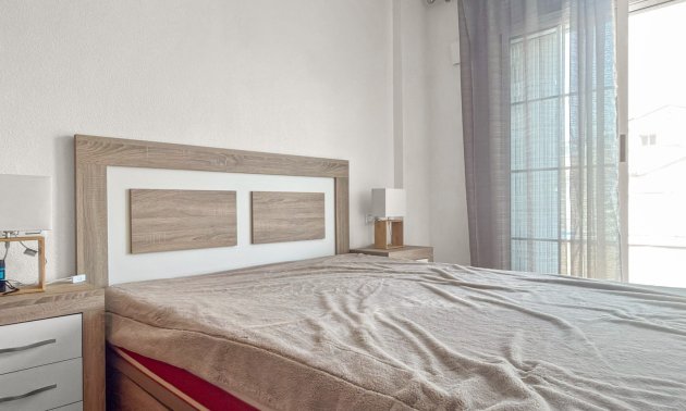 Resale - Townhouse -
Torrevieja - Torrevieja - Centre