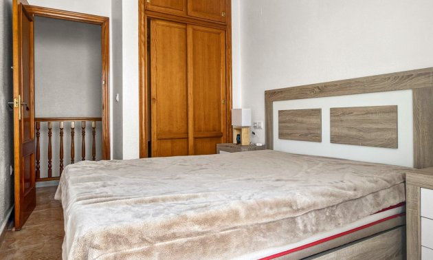 Resale - Townhouse -
Torrevieja - Torrevieja - Centre