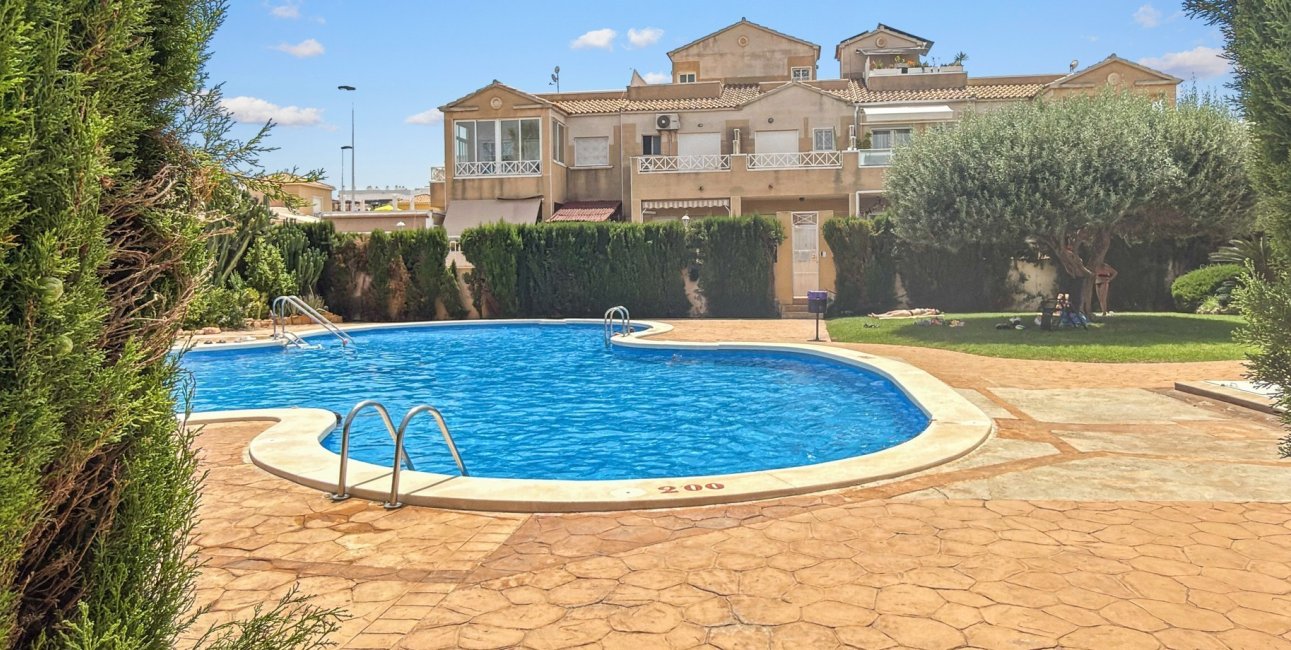 Resale - Townhouse -
Torrevieja - Torrevieja - Centre