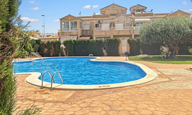 Resale - Townhouse -
Torrevieja - Torrevieja - Centre