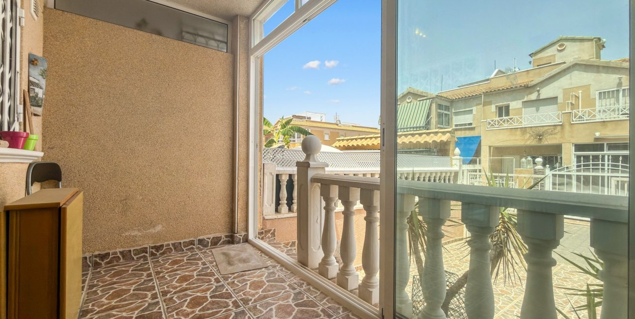 Resale - Townhouse -
Torrevieja - Torrevieja - Centre