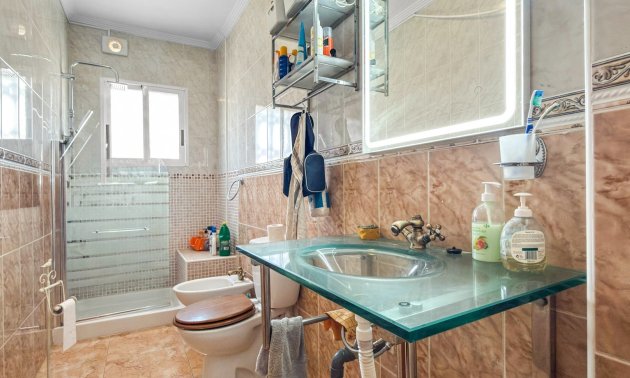 Resale - Townhouse -
Torrevieja - Torrevieja - Centre