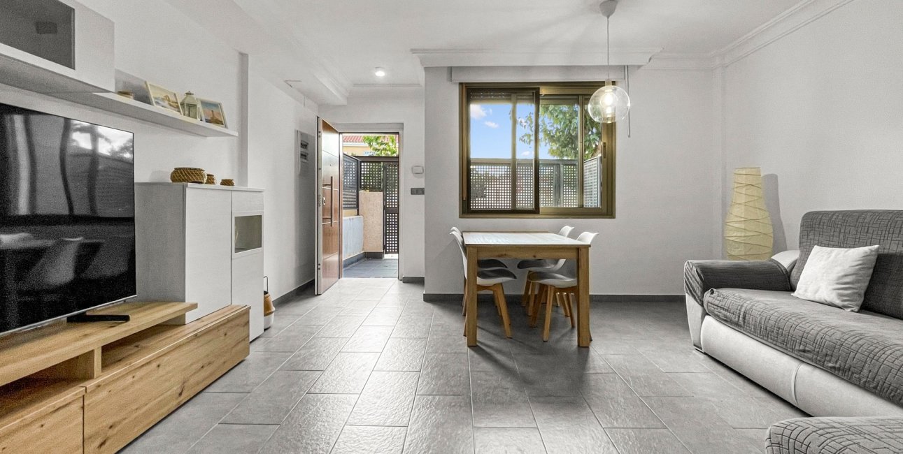 Resale - Townhouse -
Pilar de La Horadada - El Mojón