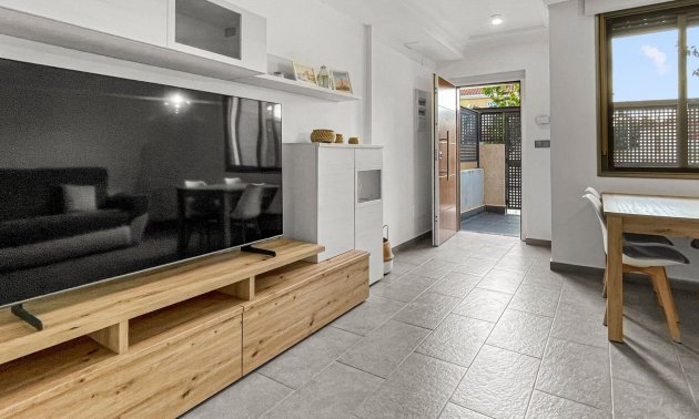 Resale - Townhouse -
Pilar de La Horadada - El Mojón