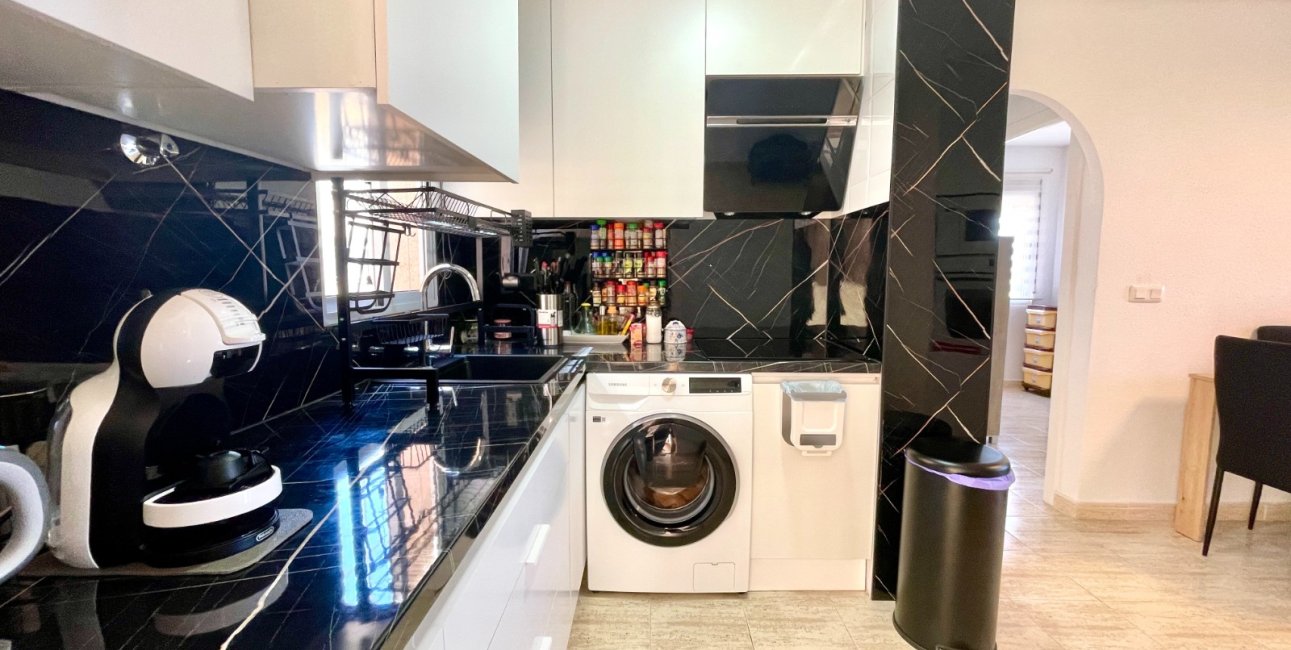 Resale - Apartment / flat -
Torrevieja - San Luis