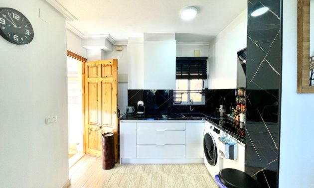 Resale - Apartment / flat -
Torrevieja - San Luis