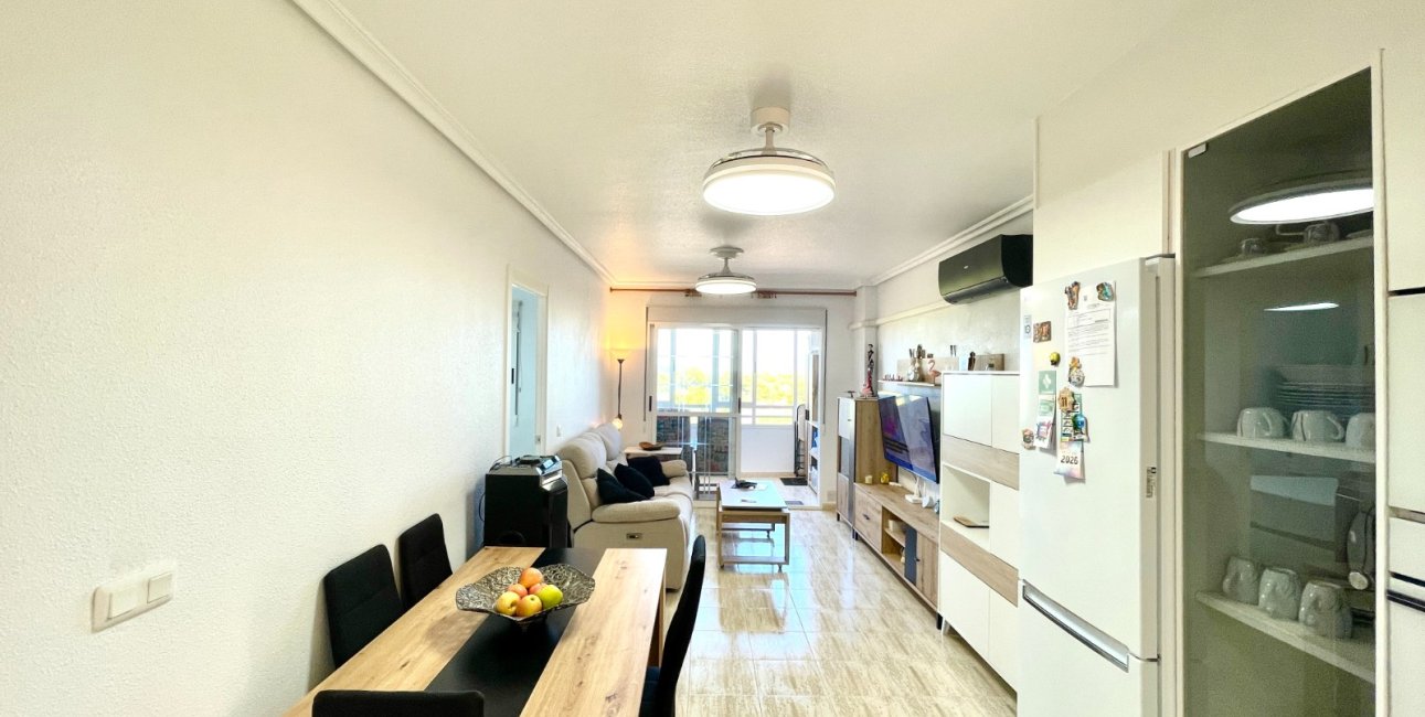 Resale - Apartment / flat -
Torrevieja - San Luis