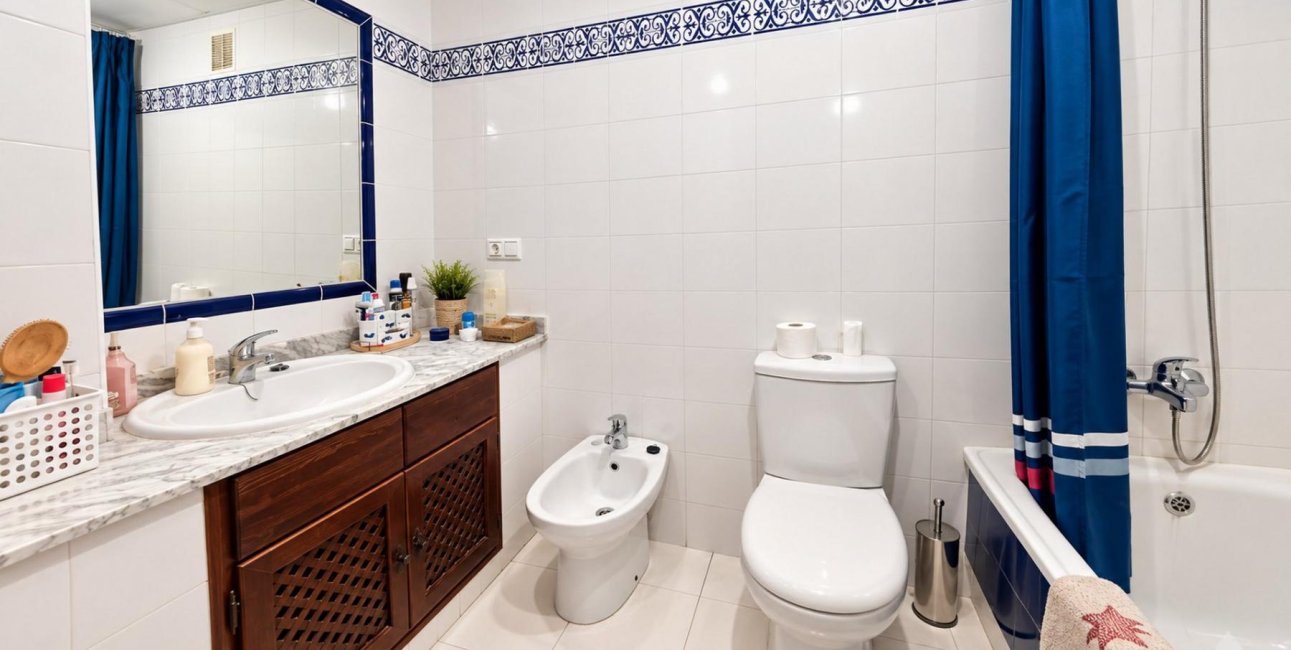 Reventa - Apartamento / piso -
Torrevieja - Playa de los Locos