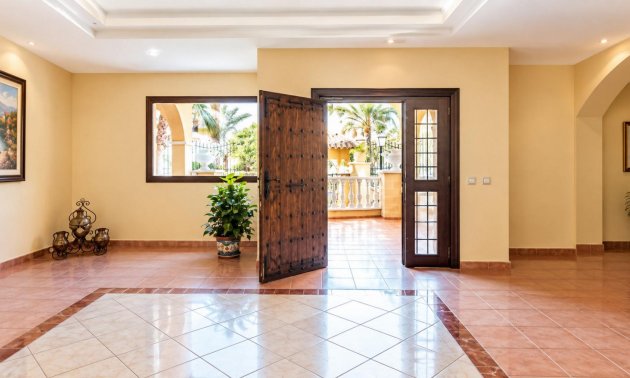 Reventa - Apartamento / piso -
Torrevieja - Playa de los Locos
