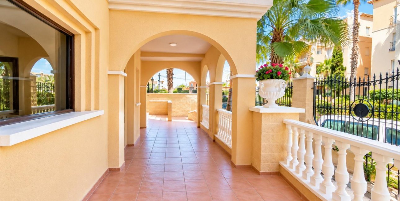 Reventa - Apartamento / piso -
Torrevieja - Playa de los Locos