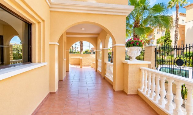 Reventa - Apartamento / piso -
Torrevieja - Playa de los Locos