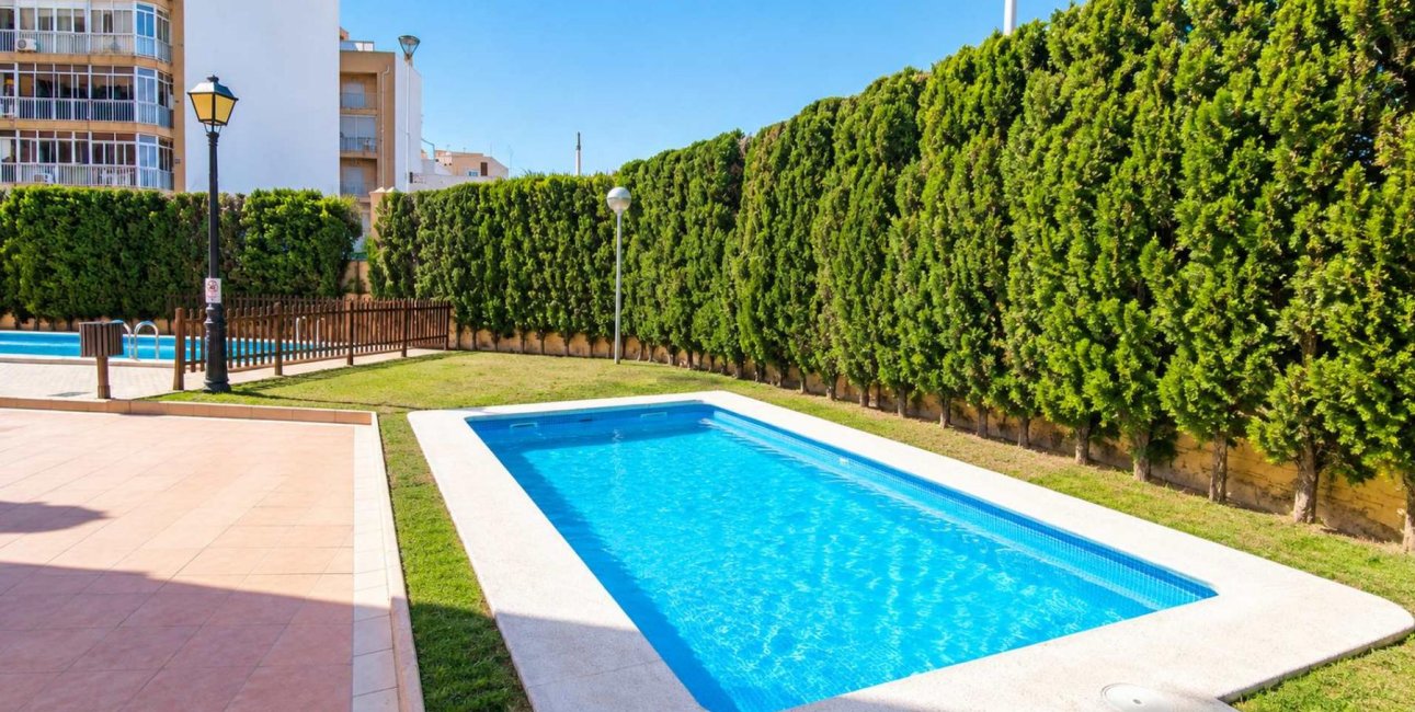 Reventa - Apartamento / piso -
Torrevieja - Playa de los Locos