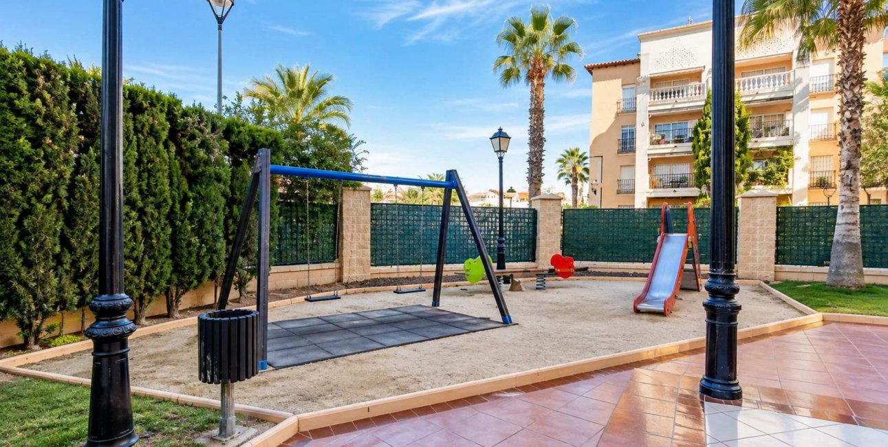 Reventa - Apartamento / piso -
Torrevieja - Playa de los Locos
