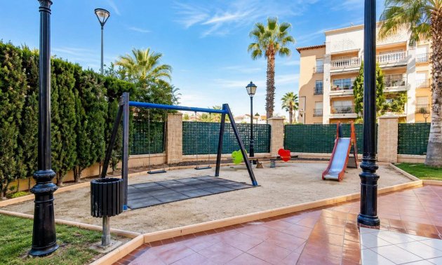 Reventa - Apartamento / piso -
Torrevieja - Playa de los Locos
