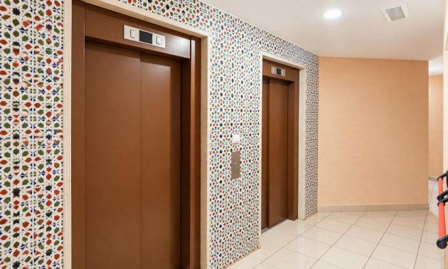 Reventa - Apartamento / piso -
Torrevieja - Playa de los Locos
