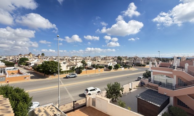 Resale - Apartment / flat -
Orihuela Costa - Lomas de Cabo Roig