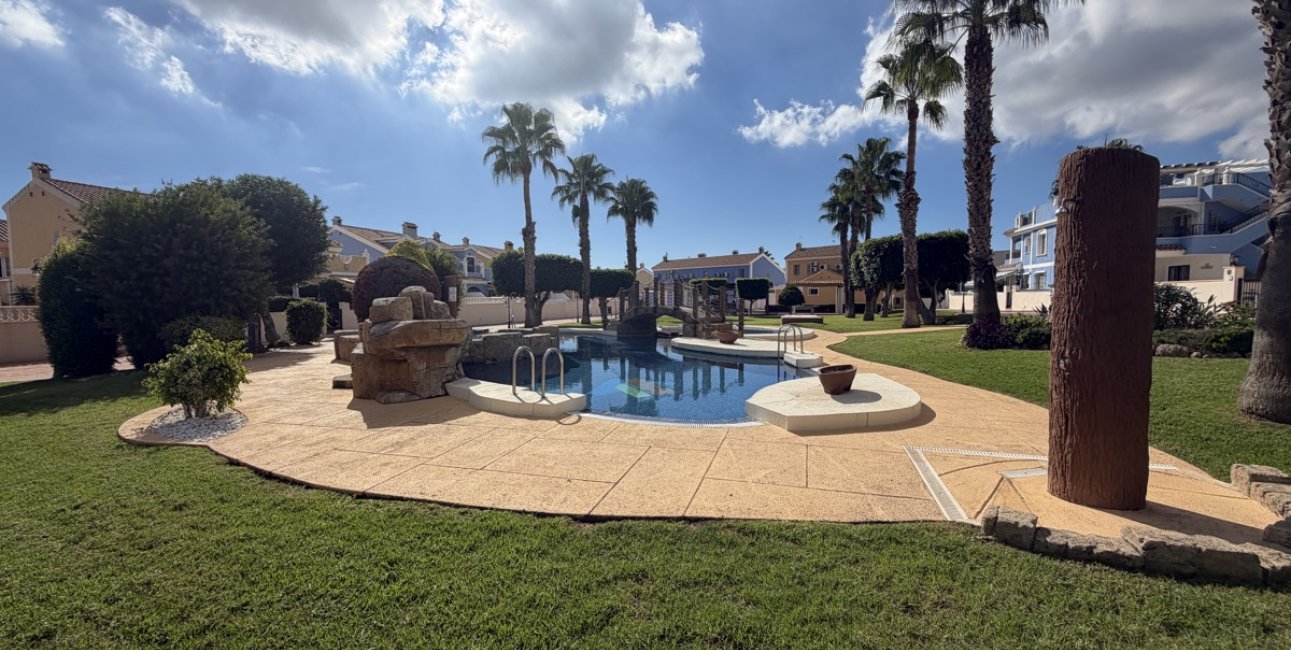 Resale - Apartment / flat -
Orihuela Costa - Lomas de Cabo Roig