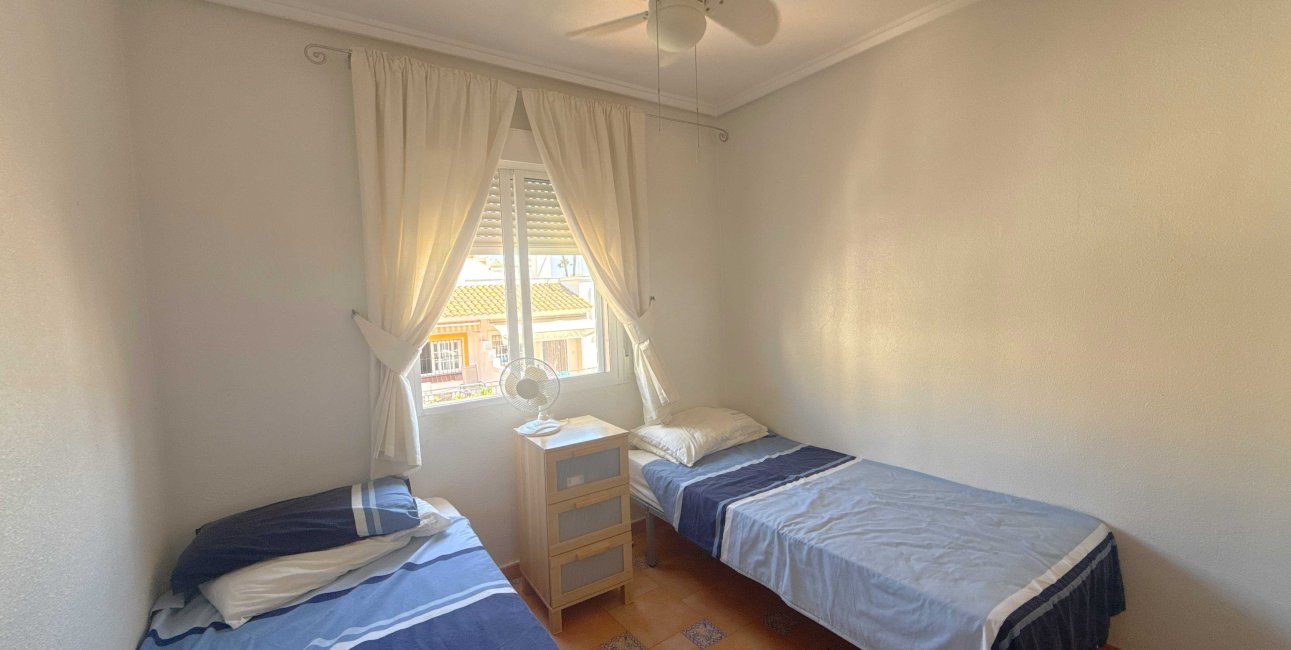 Resale - Apartment / flat -
Orihuela Costa - Playa Flamenca