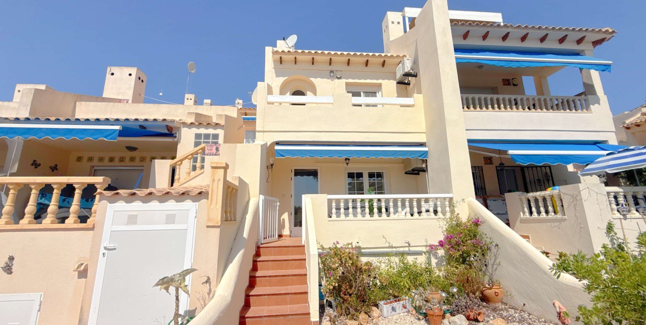 Resale - Townhouse -
Orihuela Costa - Las Ramblas