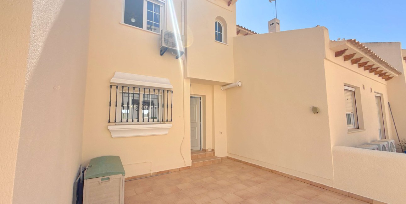 Resale - Townhouse -
Orihuela Costa - Las Ramblas