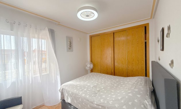 Resale - Apartment / flat -
Orihuela Costa - La Regia