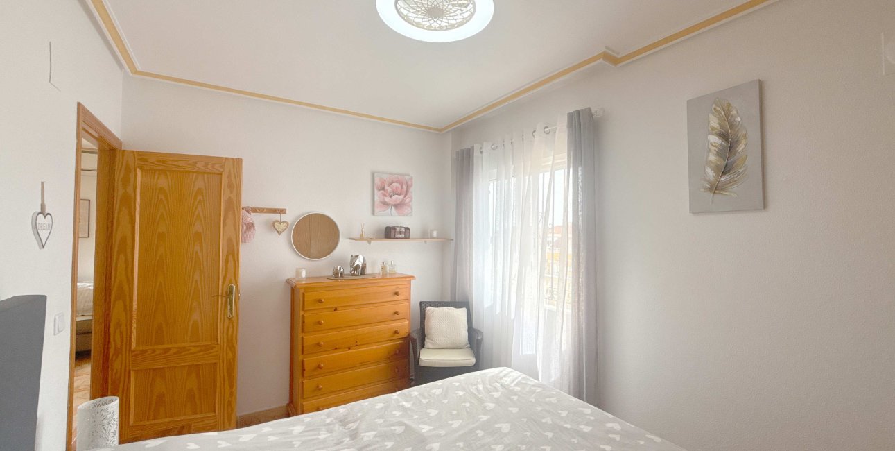Resale - Apartment / flat -
Orihuela Costa - La Regia