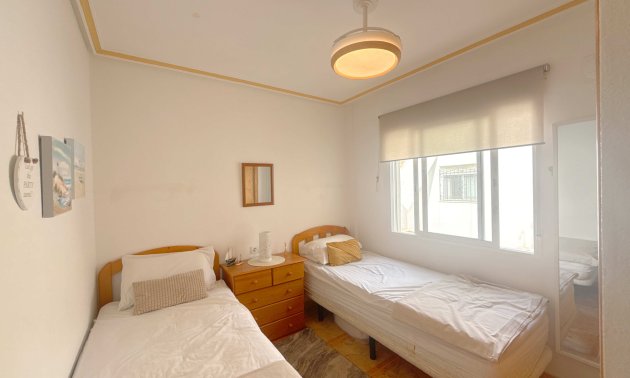 Resale - Apartment / flat -
Orihuela Costa - La Regia