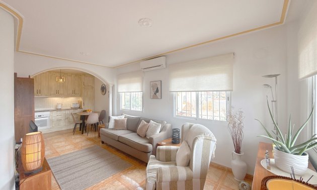 Resale - Apartment / flat -
Orihuela Costa - La Regia