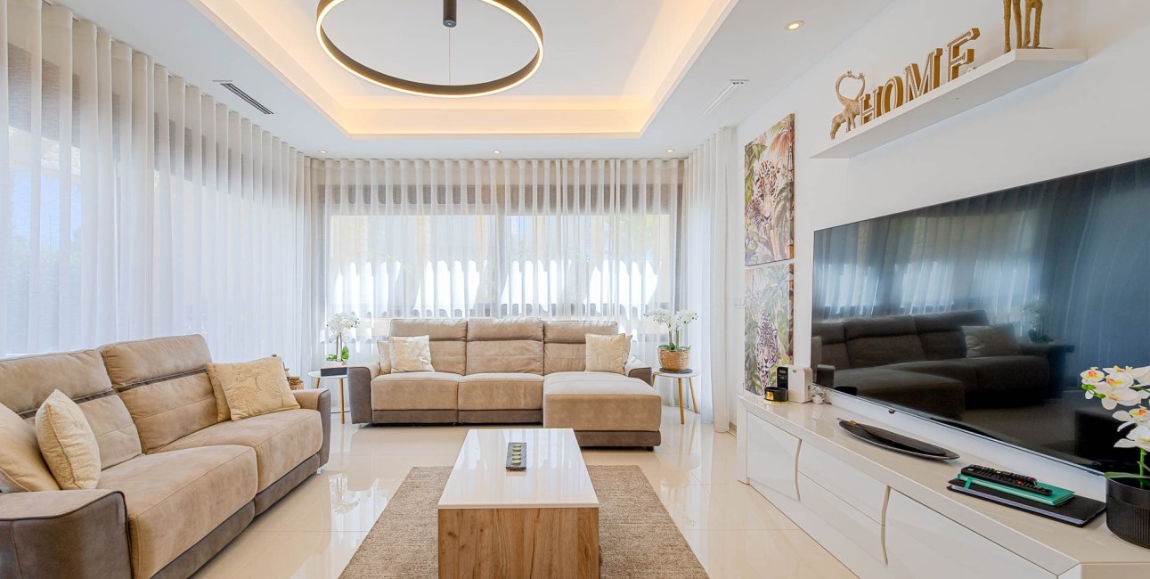Reventa - Villa -
Ciudad Quesada - Doña Pepa