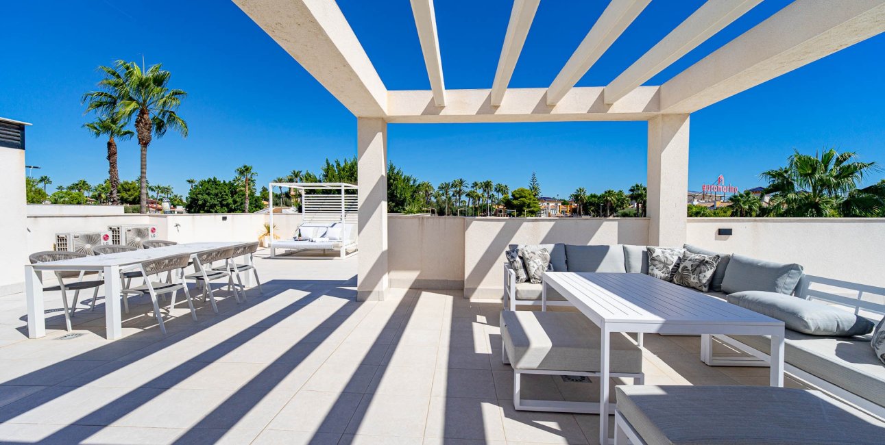 Reventa - Villa -
Ciudad Quesada - Doña Pepa