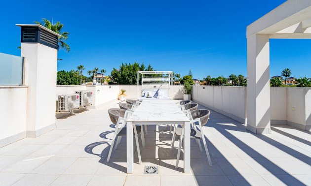 Reventa - Villa -
Ciudad Quesada - Doña Pepa