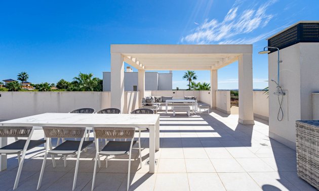 Reventa - Villa -
Ciudad Quesada - Doña Pepa