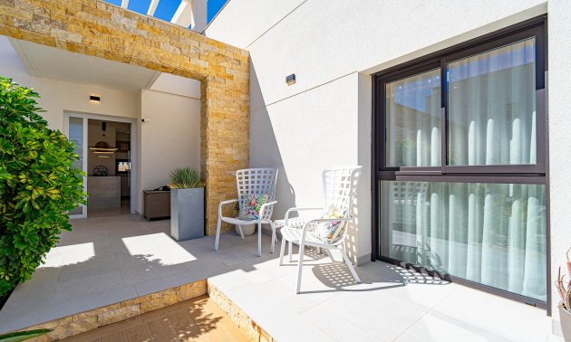 Reventa - Villa -
Ciudad Quesada - Doña Pepa