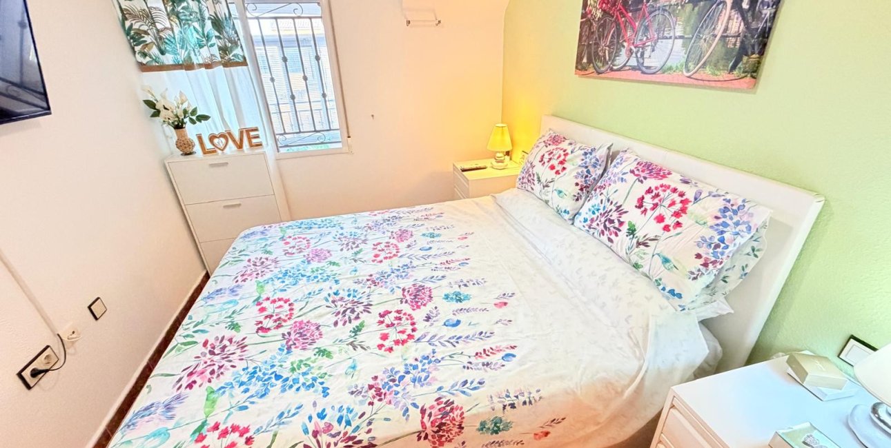 Resale - Apartment / flat -
Los Montesinos - La Herrada