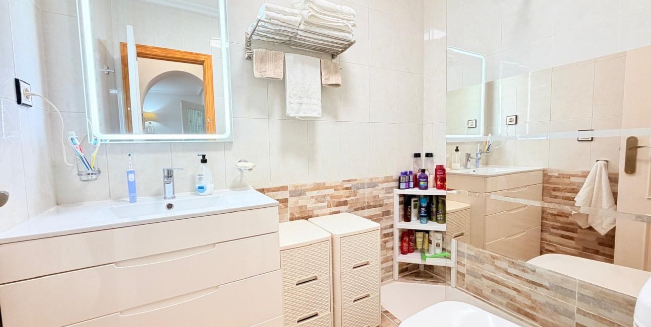 Resale - Apartment / flat -
Los Montesinos - La Herrada