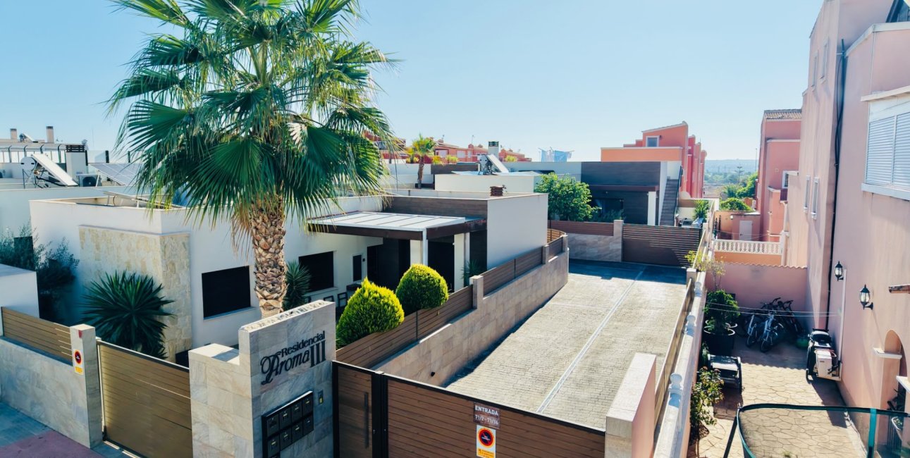 Reventa - Bungalow -
Los Montesinos - La Herrada
