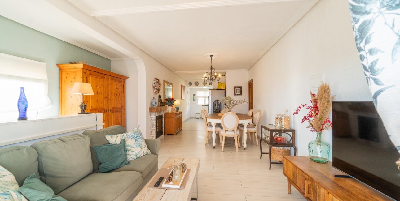 Resale - Villa -
Orihuela Costa - Los Balcones