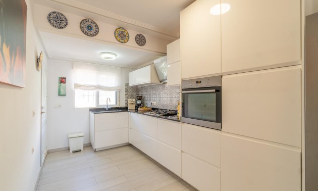 Resale - Villa -
Orihuela Costa - Los Balcones