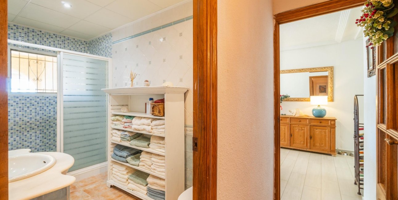 Resale - Villa -
Orihuela Costa - Los Balcones
