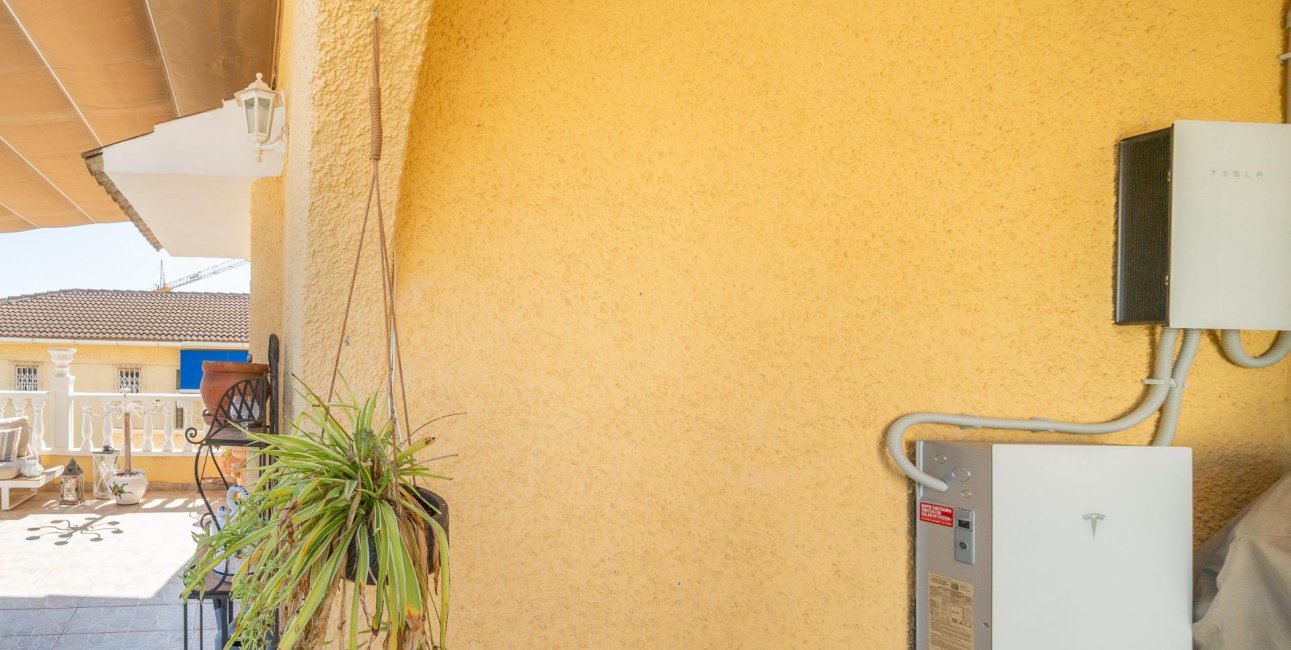 Resale - Villa -
Orihuela Costa - Los Balcones